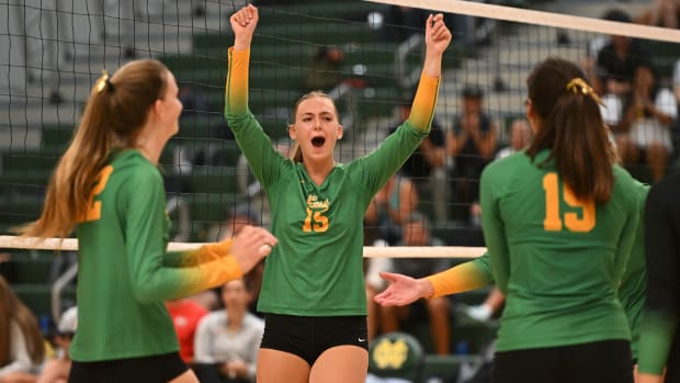 Mira Costa vs. Mater Dei girls volleyball by Heston Quan 8-29-23082920233 (4)